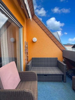 Einladende 3-Zimmer-Dachgeschoss-Wohnung in bevorzugter Innenstadtlage! Zentral & mit Balkon!
