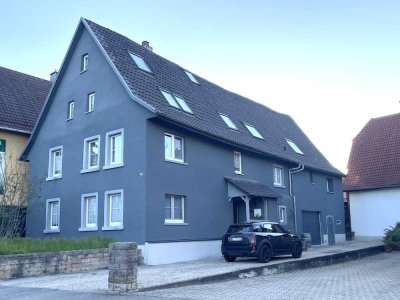 Charmantes Anwesen von 1800 mit großem Garten, Einliegerwohnung und Ausbaupotenzial. Ohne Makler +VB