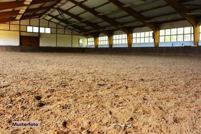 Reitfans aufgepasst! Wohnhaus mit Reithalle und Scheune
