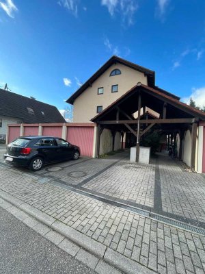 Ansprechende 4-Zimmer-Wohnung mit Balkon in Iffezheim mit hohem Rücklagenbestand
