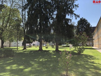 Ankommen und wohlfühlen im Grünen: diese lichtdurchflutete 3-Raum-Wohnung begeistert mit moderner Ausstattung, cleverem Schnitt und perfekter Kombination aus Ruhe und Stadtnähe!