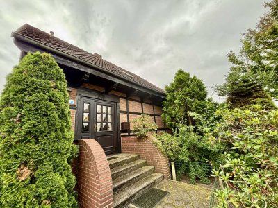 *Familienidyll in Garbsen-Meyenfeld – charmantes Fachwerkhaus mit großem Garten*