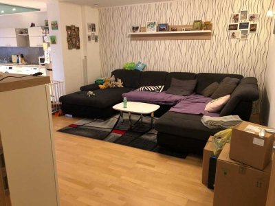 Gut geschnittene, ruhig gelegene 3-ZW, EG mit Balkon und TG in Zirndorf