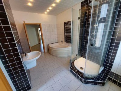 Top-Sanierte-Maisonette-Wohnung mit Sauna im Zentrum von Limbach-Oberfrohna