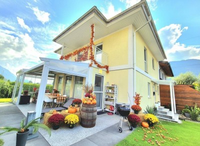 Gepflegtes Einfamilienhaus mit Wintergarten,Terrasse, Garten und Balkon in Toplage .