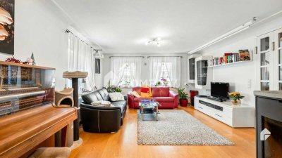 Großzügiges, modernes MFH mit Garten!  Ideal als Mehrgenerationenhaus und zum Wohnen + Arbeiten