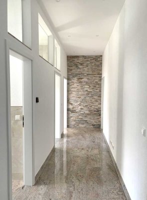 Stilvolle 4-Raum-DG-Wohnung mit luxuriöser Innenausstattung in Heilbronn