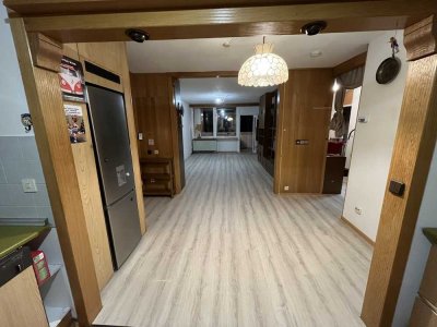 Renovierte 3-Zimmer-Wohnung im 3. OG in Erlangen