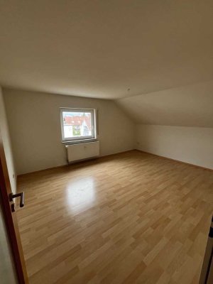 Erstbezug nach Sanierung: freundliche 3-Zimmer-Wohnung mit Einbauküche in Nersingen