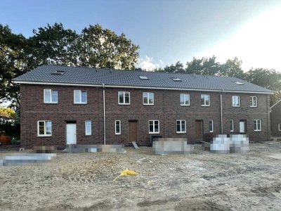 Neubau - Mittelreihenhaus in ruhiger Lage von Elmshorn unweit des Liether Walds