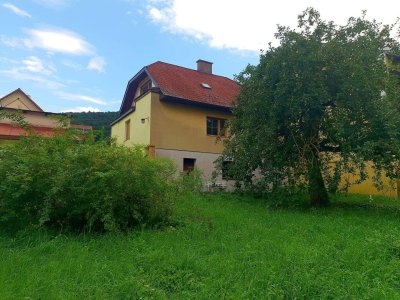 Einfamilienhaus mit Garten zu verkaufen!