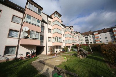Helle 2-Zimmer-Wohnung mit verglastem Balkon für ältere Bürger