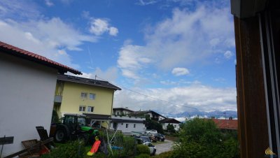 Vollmöblierte 2-Zimmer-Wohnung mit Balkon, Gemeinschaftsgarten, AAP und Garage in Axams