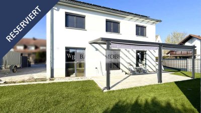 Reserviert: Bj. 2022 - Attraktives und freistehendes KfW-55 Effizienzhaus A+ sucht Familie