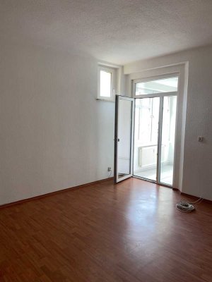 +++Großzügige 3-Raum-Wohnung mit Wintergarten in Leuna+++