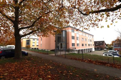 Studentenwohnung + + klein und fein + + mit Küche Stellplatz + + vs. Juni 2026 wieder frei + +