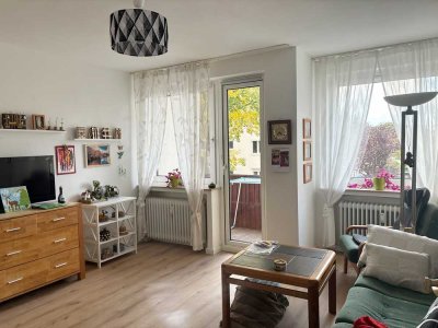 VON PRIVAT: Charmante 2-Zi-Wohnung mit 2 Balkonen & EBK in Bremen-Hastedt ab 1.12.2025