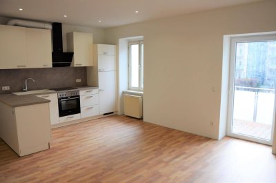 3 ZIMMERWOHNUNG MIT BALKON NÄHE SÜDBAHNHOFMARKT