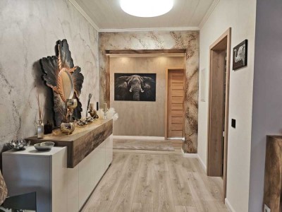 Starke Kapitalanlage - 5-Familienhaus mit Ausbaupotential