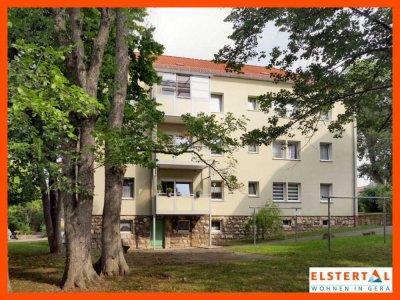 Nach Renovierung: Einziehen und Wohlfühlen! Ruhige Lage // Balkon // Bad und Küche mit Fenster!