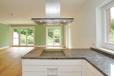 "RESERVIERT" Exkl. 3-Zi.-Maisonette-Wohnung mit Gartenanteil in gefragter Lage von Wellingsbüttel!