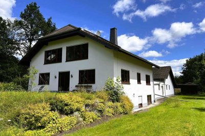 Ihr Paradies zum Wohnen und für Ihre liebsten Begleiter! 
Wohnen – Arbeiten – und Tierhaltung!