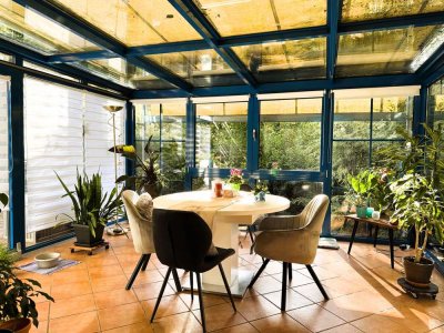 Wohnen, wo Lübeck ins Grüne übergeht; großzügiges EFH mit Wintergarten in Siems nahe Trave & Natur.