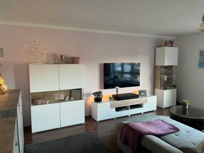 Ruhige, helle und gepflegte 3-Zimmer-Wohnung mit Balkon, Mainblick und EBK in Hattersheim/Eddersheim