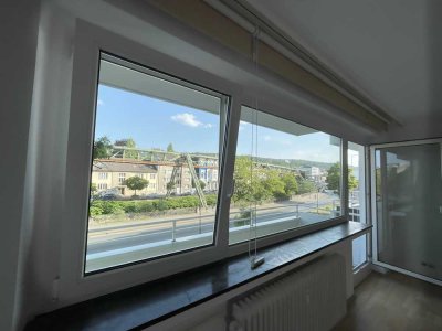 Zentrum Barmen, Aparment mit Balkon u. Aufzug