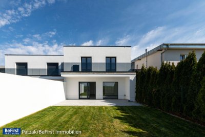 Neu: Phantastische Ausstattung und großzügige Raumaufteilung mit unverbaubarem Grünblick