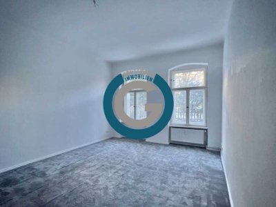 PRAKTISCHES ERDGESCHOSS - STUCK & HOHE DECKEN -  HÜBSCHER GEMEINSCHAFTSGARTEN