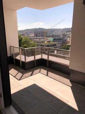 Zentrale 2-Zimmer-Wohnung mit Loggia, TG-Stellplatz, Aufzug