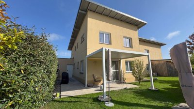 Moderne Maisonette-Wohnung im charmanten Reihenhausstil