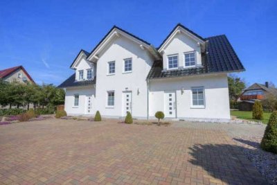 Ferienhaus FeWo auf 2 Ebenen in Trassenheide, möbliert, Wärmepumpe