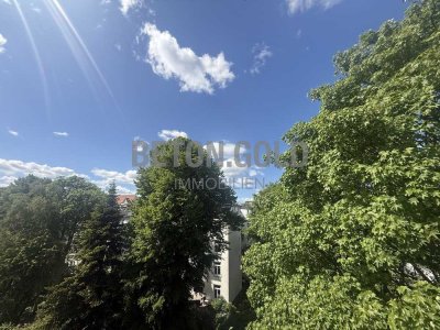 Charmante Dachgeschosswohnung mit Potenzial über den Dächern von Eppendorf / Hoheluft-Ost