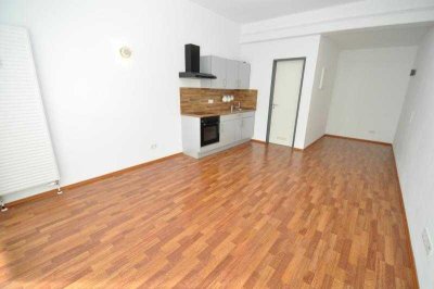 Sofort bezugsfreie 1-Zimmerwohnung mit KFZ-Stellplatz in Uni-Nähe - Erbpachtgrundstück