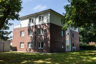 *** GEPFLEGTE WOHNUNG im EG - BAUJAHR 2014 - GARTEN mit überdachter TERRASSE - STELLPLATZ ***