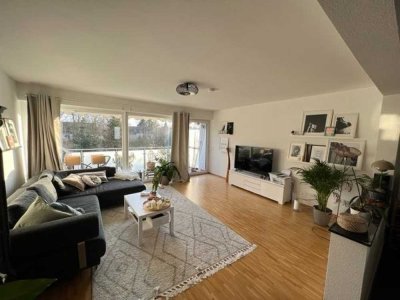 4 Zimmer Wohnung im Kanzlerfeld - 2 Bäder + Balkon - Nähe PTB und Thünen-Institut
