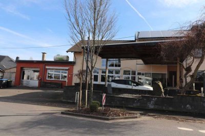 Ehem. Gastrobetrieb mit zwei renovierten Wohnungen und Garagen in Mastershausen, Nähe Kastellaun
