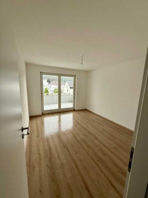 Renovierte 4-Zimmer Wohnung mit 2 Balkonen
