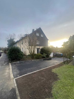 Bezugsbereites EFH mit vermieteter Einliegerwohnung