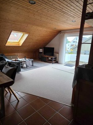 Helle 2,5-Zimmer Dachgeschosswohnung in Kirchheim unter Teck