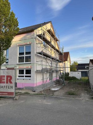 „Einziehen statt ewig bauen – Neubau-Reiheneckhaus in Toplage Gärtringen Kayertäle“
