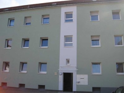 Hier macht wohnen Spaß! Renovierte 1,5-Zimmer-Wohnung mit Balkon