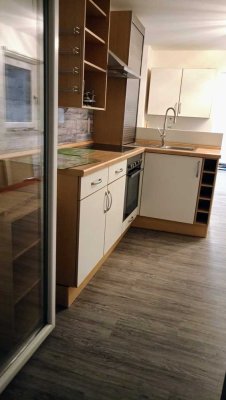 Schöne 2,5-Zimmer Maisonette-Wohnung in Ingolstadt nah zur Innenstadt und Donau mit EBK/Balkon