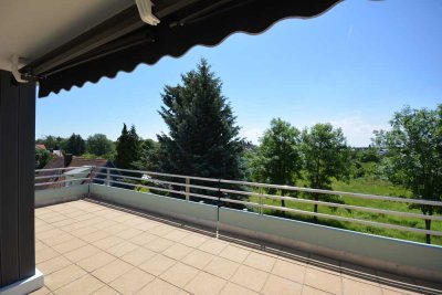 Traumhafte 2 Zimmer Dachterrassen Wohnung mit 130m² Terrassenfläche