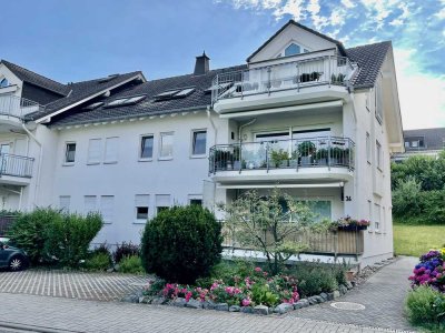 Helle Eigentumswohnung, 2ZKB, mit Balkon und Tiefgaragenstellplatz