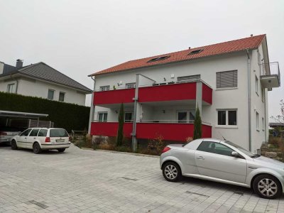 Stilvolle, neuwertige 4,5-Raum-Maisonette-Wohnung mit EBK, Carport, Stellplatz und Wallbox