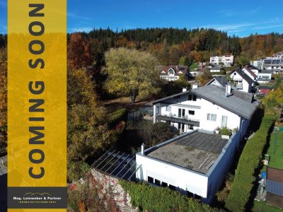 Leistbarer Wohntraum für 2 Familien mit XXL-Wintergarten, bombastischer Dachterrasse, großzügiger Gartenoase, Schwimmteich, Garage &amp; Doppelcarport