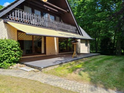 1100 € - 190 m² - 5.0 Zi.

In Nebenkosten sind bereits 100 € Stromkosten enthalten.